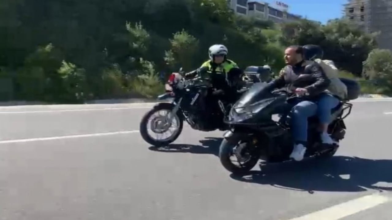 Motosikletli Kovalama Mudanya'da Trafiği Birbirine Kattı!