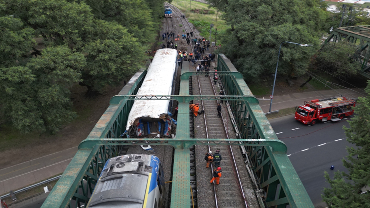Buenos Aires'te Tren Kazası: 60 Kişi Yaralandı