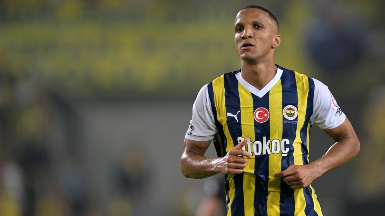 Derbi Öncesi Fenerbahçe'ye Darbe: Becao Ceza Aldı