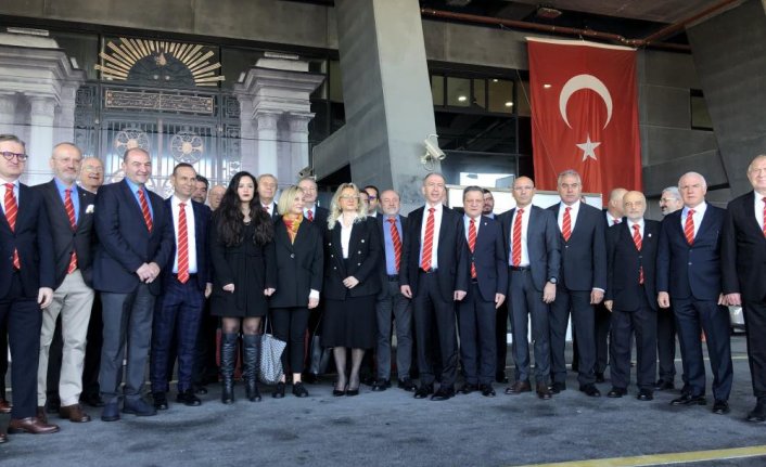 Metin Öztürk adaylık başvurusunu yaptı