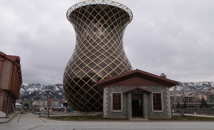 29 metrelik çay bardağı açılış için gün sayıyor