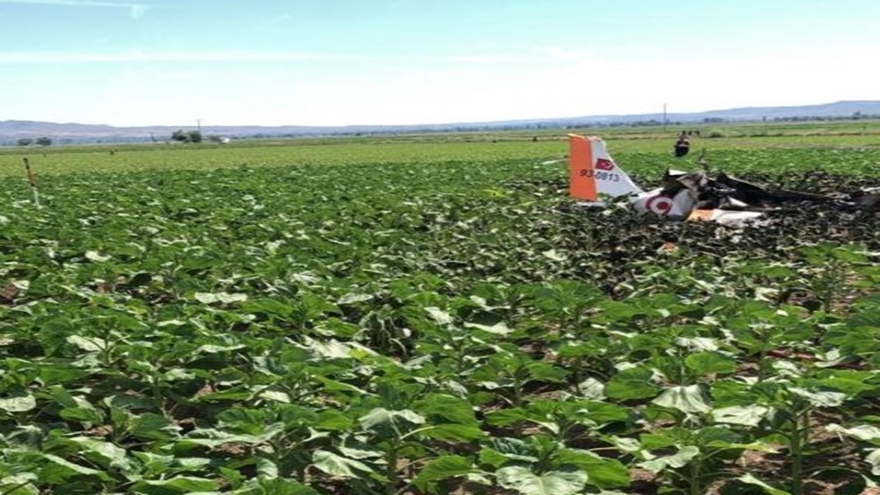 Kayseri'de Eğitim Uçağı Düştü: 2 Pilot Şehit!