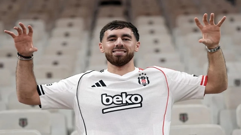 Orkun Kökçü St. Patrick Maçında Forma Giyecek mi?