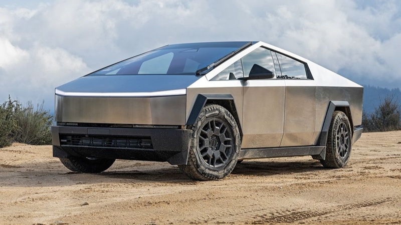 Cybertruck’ın Uygun Fiyatlı Modeli Satıştan Kaldırıldı