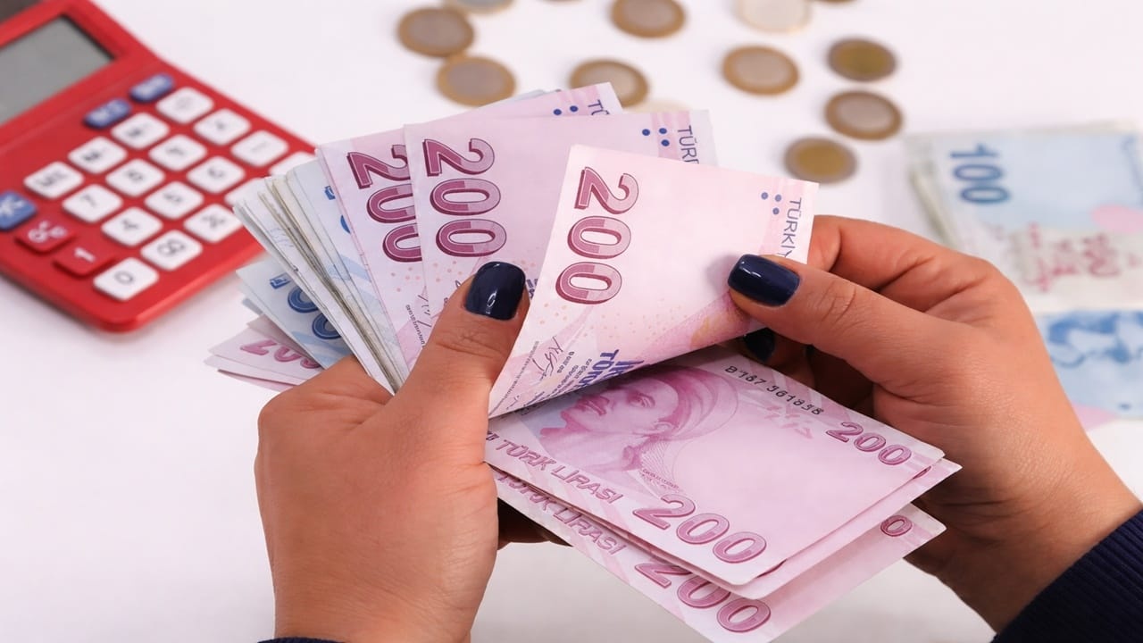 Asgari Ücrete Ara Zam Geliyor mu? İsa Karakaş Canlı Yayında Tarih Verdi