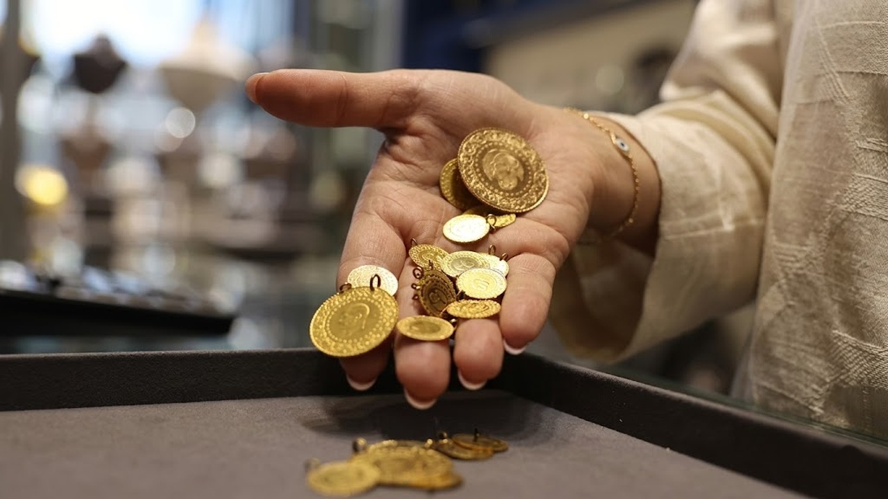 Altın Piyasasında Dalgalı Seyir: Gram, Çeyrek ve Cumhuriyet Altını Fiyatları