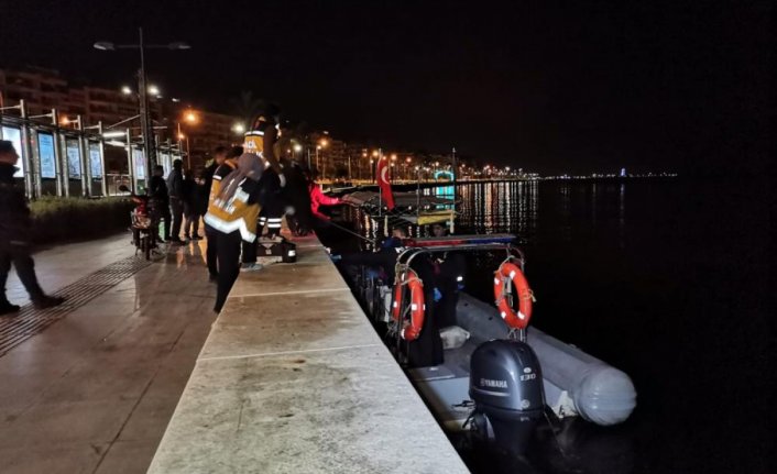 İzmir'de sır ölüm! Denizde erkek cesedi bulundu