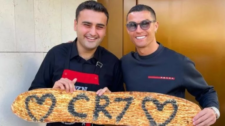 CZN Burak'ın Londra'daki ortağı Ronaldo