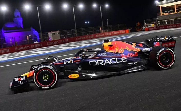 Formula 1'de zafer Max Verstappen'in