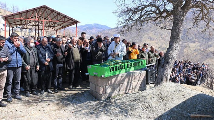 Göçükte ölen işçi toprağa verildi; kayınpederi de maden kazasında hayatını kaybetmiş