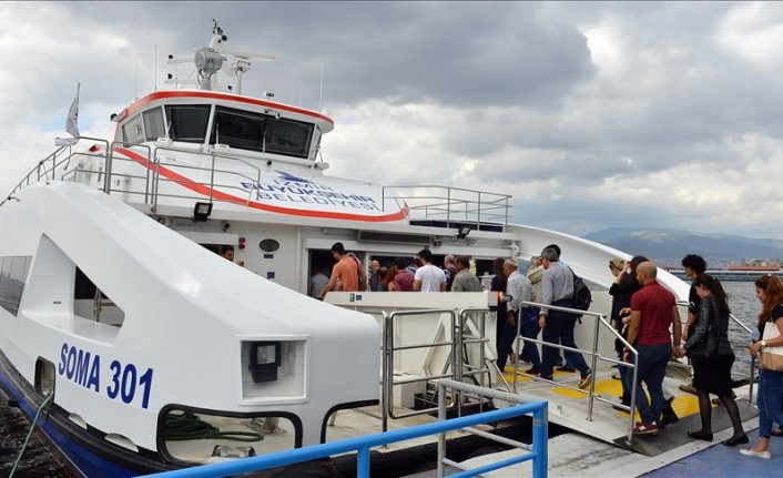 İzmir'de feribot sefer ücretleri zamlandı