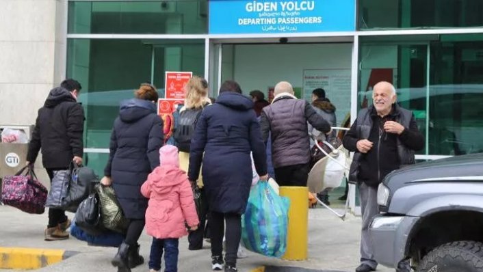 PCR testi kalktı, Sarp Sınır Kapısı'nda hareketlilik başladı