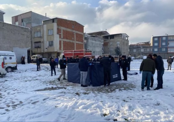 Bursa'da dehşet! Karlar arasında ölü bulundu...