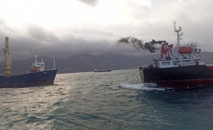 İskenderun Körfezi'nde iki gemi çarpıştı