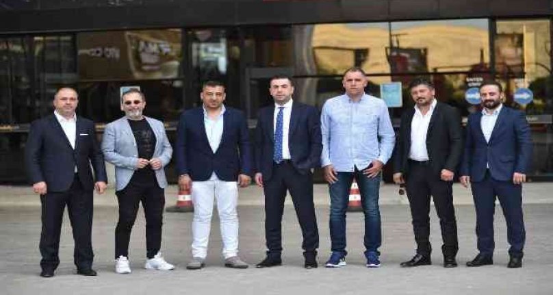 Mobiliyum AVM yönetimi Bursaspor'un Eyüp maçına sponsor oldu