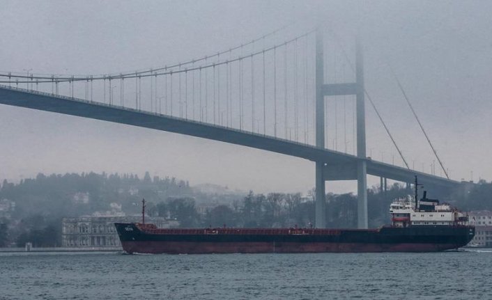 İstanbul Boğazı çift yönlü olarak geçişlere kapatıldı!