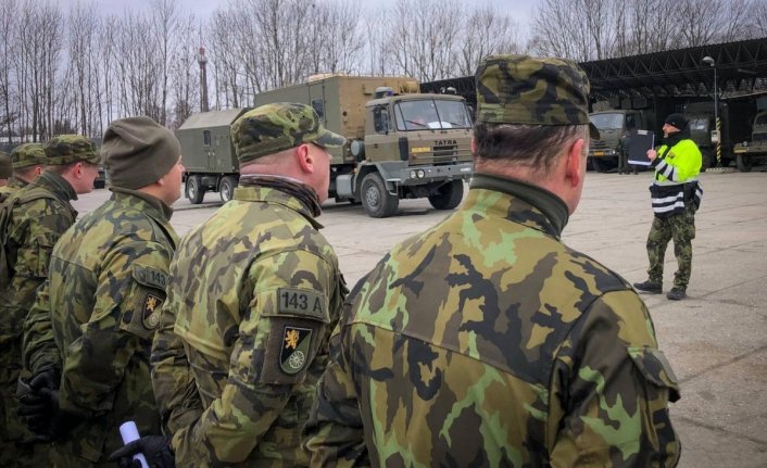 Çekya Slovakya'ya 650 asker gönderecek