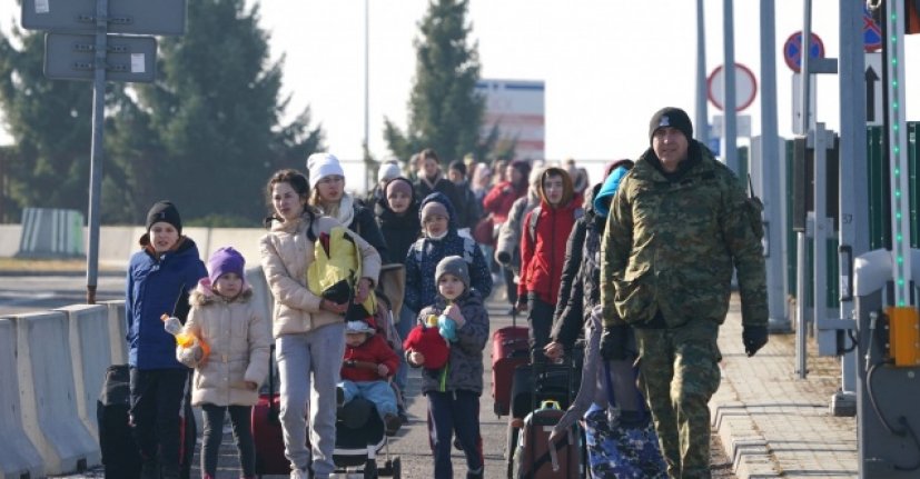 Polonya-Ukrayna sınırı çocuklu aileler haricinde sivillere kapatıldı!