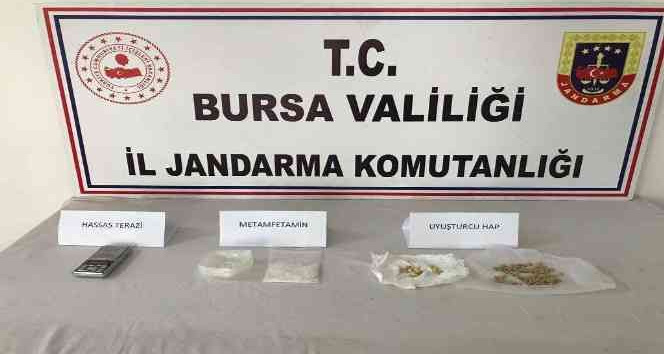 Bursa'da jandarmadan uyuşturucu tacirlerine operasyon