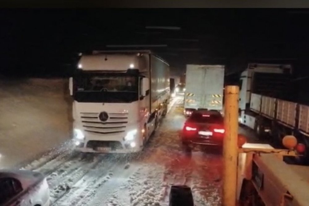 Antalya-Konya karayolu araç trafiğine kapatıldı!