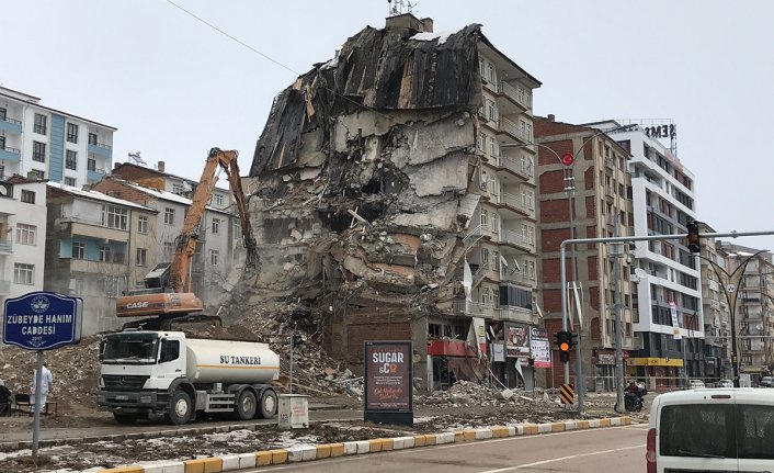 Elazığ'da ağır hasarlı bina sayısı 4 bin 636 oldu