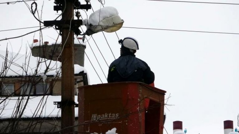 Elektrik kesintisi isyan ettirdi! Bakan Dönmez Isparta'ya gidiyor