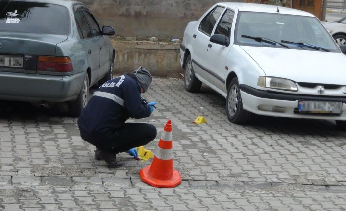 Hasta ziyaretinde silahlı kavga! 3 yaralı