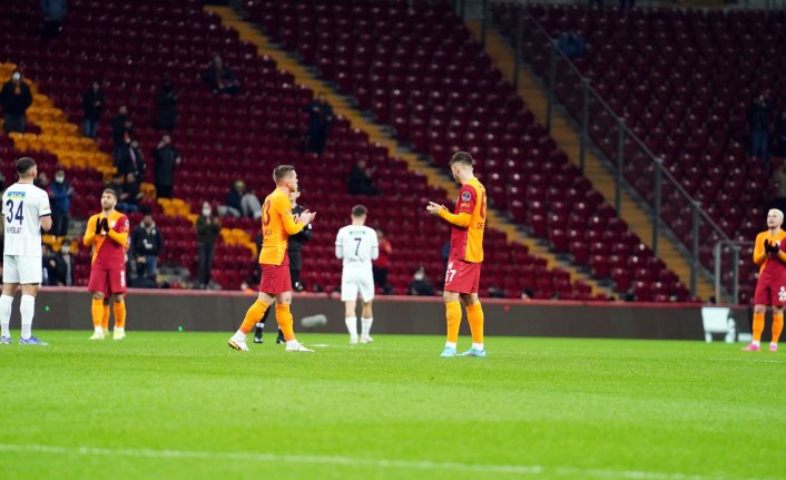 Galatasaray son 11 maçta 1 galibiyet aldı