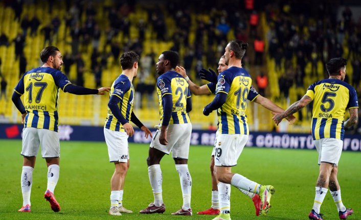 Fenerbahçe Kartal'la ilk galibiyetini aldı