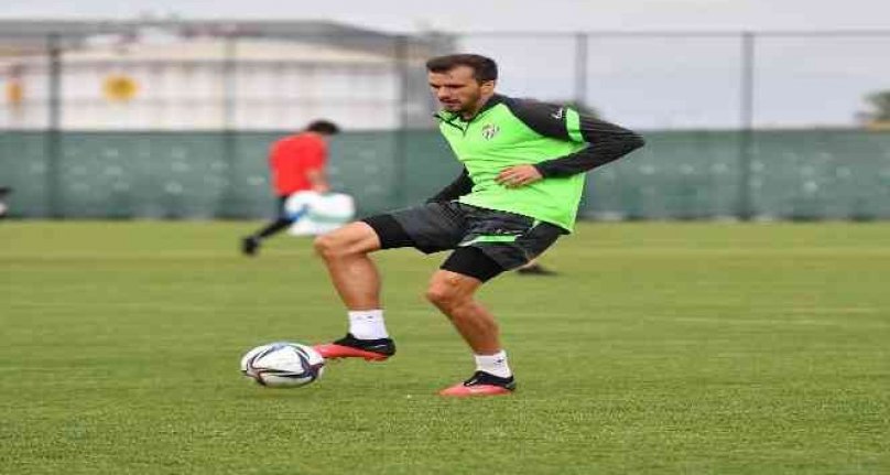 Bursaspor'da Luka Capan 3 hafta sahalardan uzak kalacak