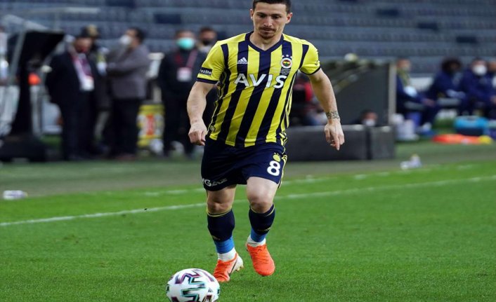 Fenerbahçe'ye Mert Hakan Yandaş şoku!