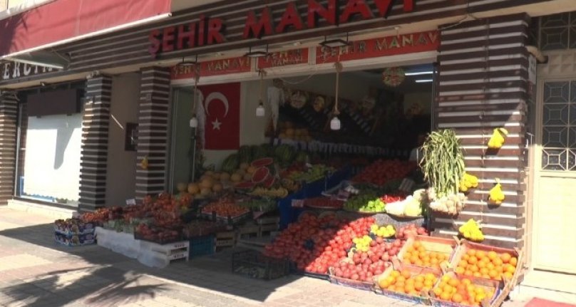 Bursa'da manava giren hırsız kameraya takıldı