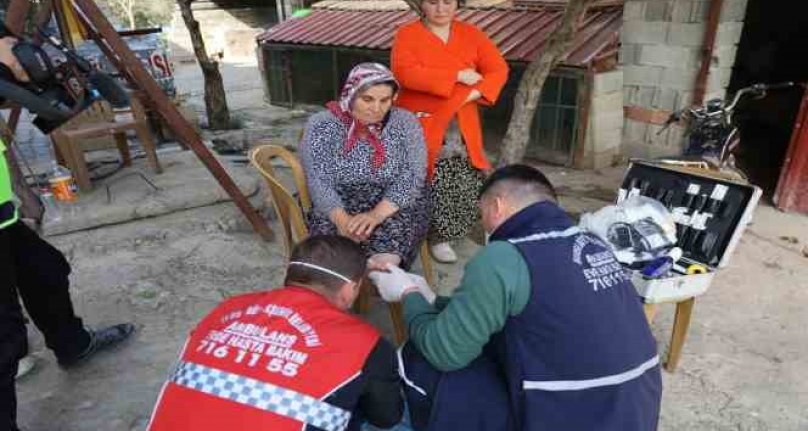 Sağlık hizmetleri depremzedelerin ayağına gidiyor