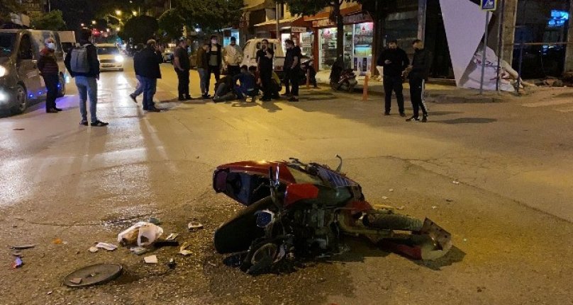 Bursa’da taksiyle çarpışan motosiklet sürücüsü  yaraladı