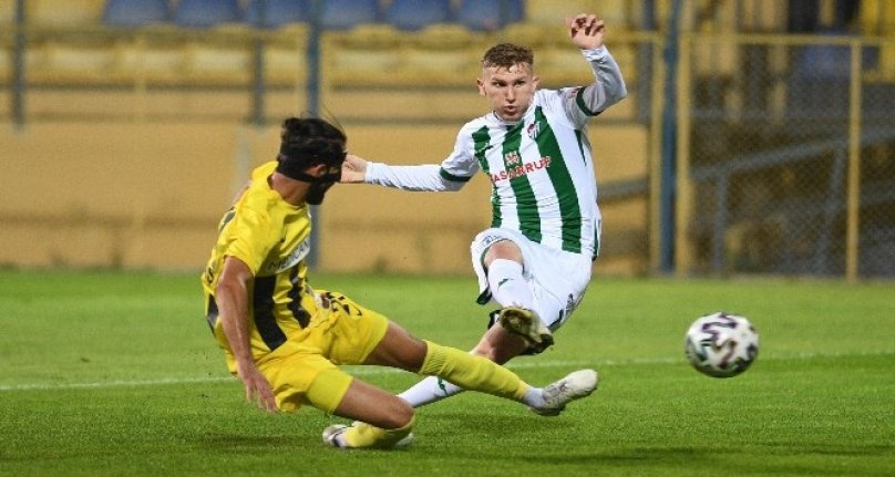 Bursaspor'un skora en çok etki eden futbolcusu Burak Kapacak