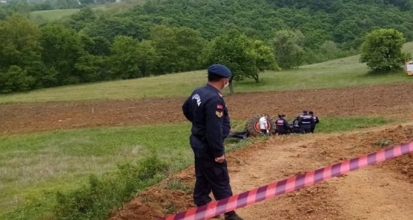 Bursa'da traktörünün altında kalan çiftçi hayatını kaybetti