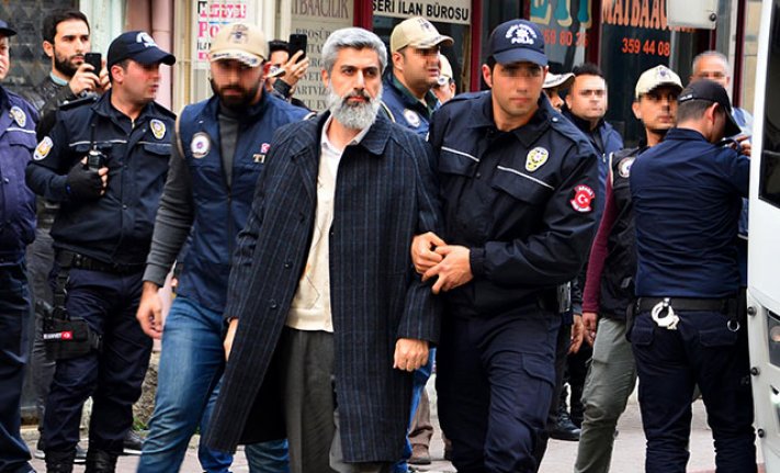 Eski Furkan Vakfı Başkanı Alparslan Kuytul ve yanındakilere gözaltı