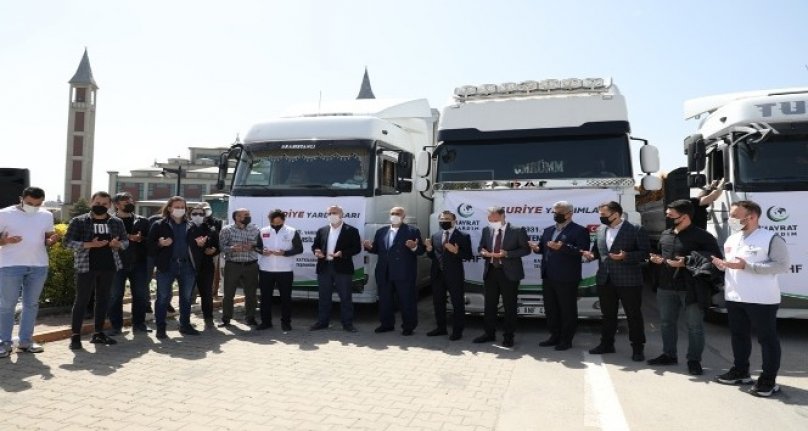 Bursa'da gıda ve mobilya yüklü yardım TIR'ları yola çıktı