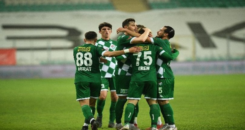 TFF 1. Lig: Bursaspor: 1 - İstanbulspor: 2