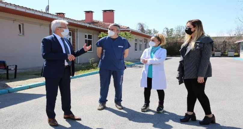 Nilüfer Belediye Başkanı Erdem veteriner hekimlerin gününü kutladı