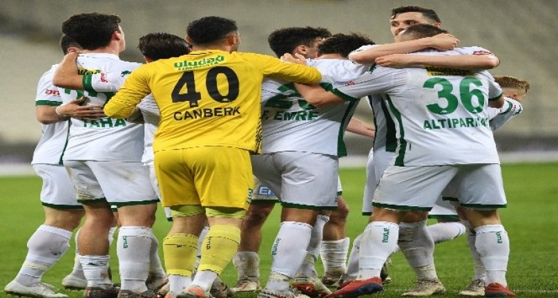 Bursaspor son dakikaları seviyor