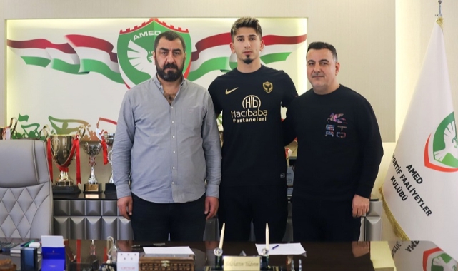 Bursaspor Kulübü, futbolcu Emrullah Sayar'ı şikayet etti