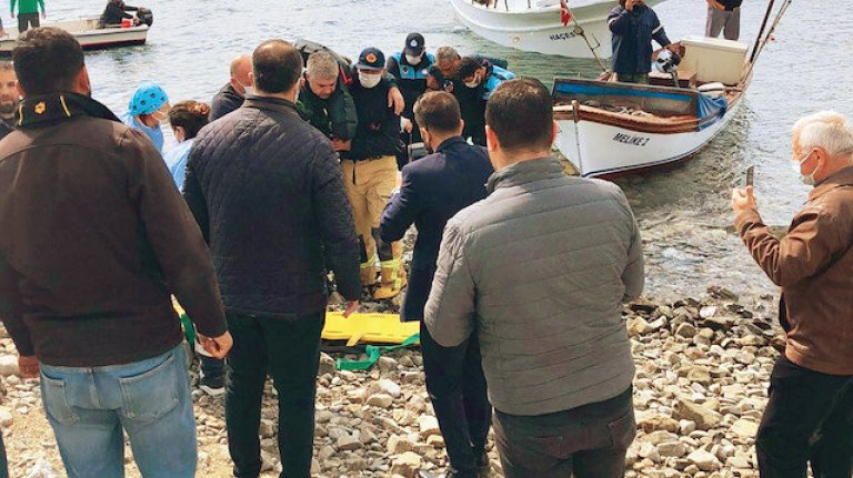 Görülmemiş olay! İzmir'de düşen askeri uçağın pilotu tarihe geçti