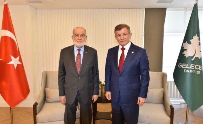 Temel Karamollaoğlu, Ahmet Davutoğlu'nu ziyaret etti