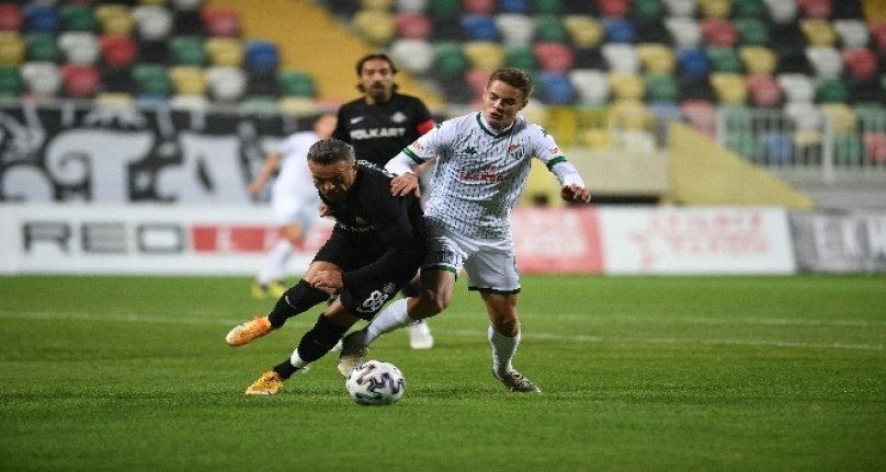 Bursaspor sahasında Altay'ı konuk ediyor