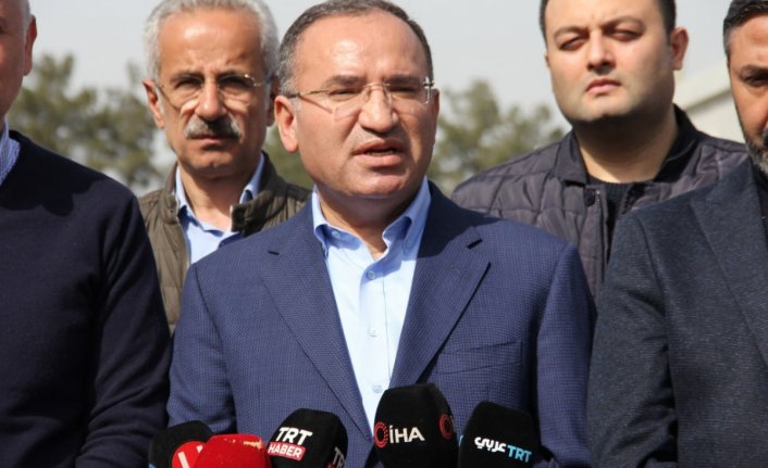 Bakan Bozdağ'dan deprem soruşturmasına ilişkin açıklama! 'Ucu kime uzanırsa uzansın adalet yerini bulacak'