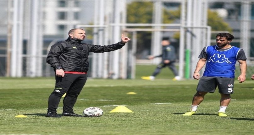 Bursaspor'da Altay maçı hazırlıkları sürüyor