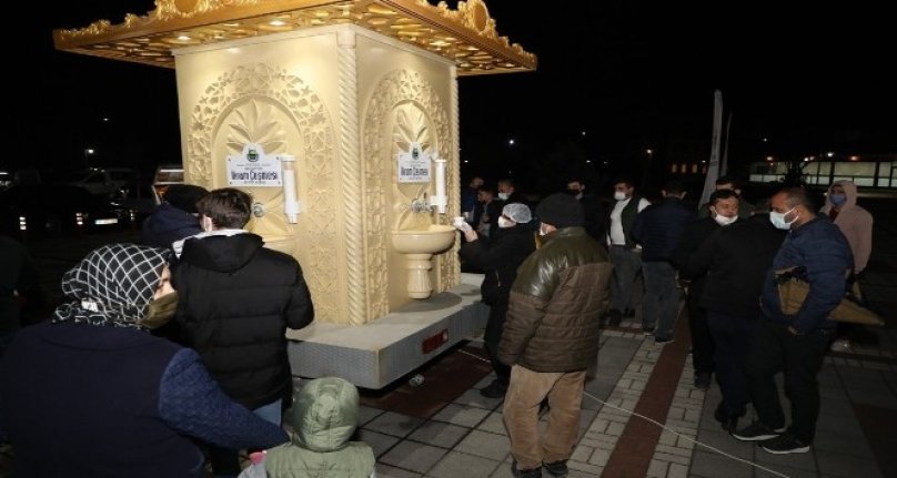 Süt ikramı geleneği Berat Kandilinde de sürdü