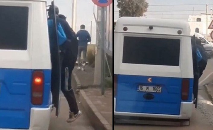 Bursa'da minibüsten 28 kişi çıktı! Zabıta ekipleri affetmedi