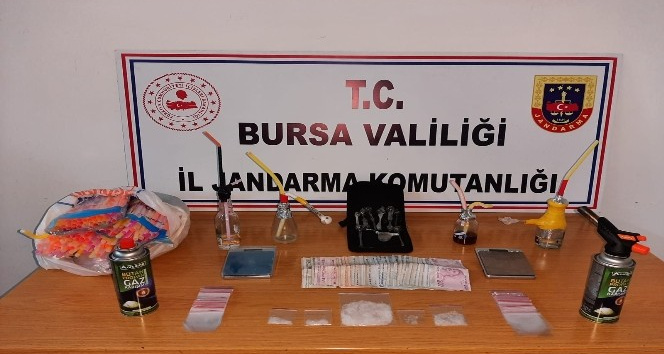 Bursa'da jandarmadan uyuşturucu operasyonu! 2 gözaltı